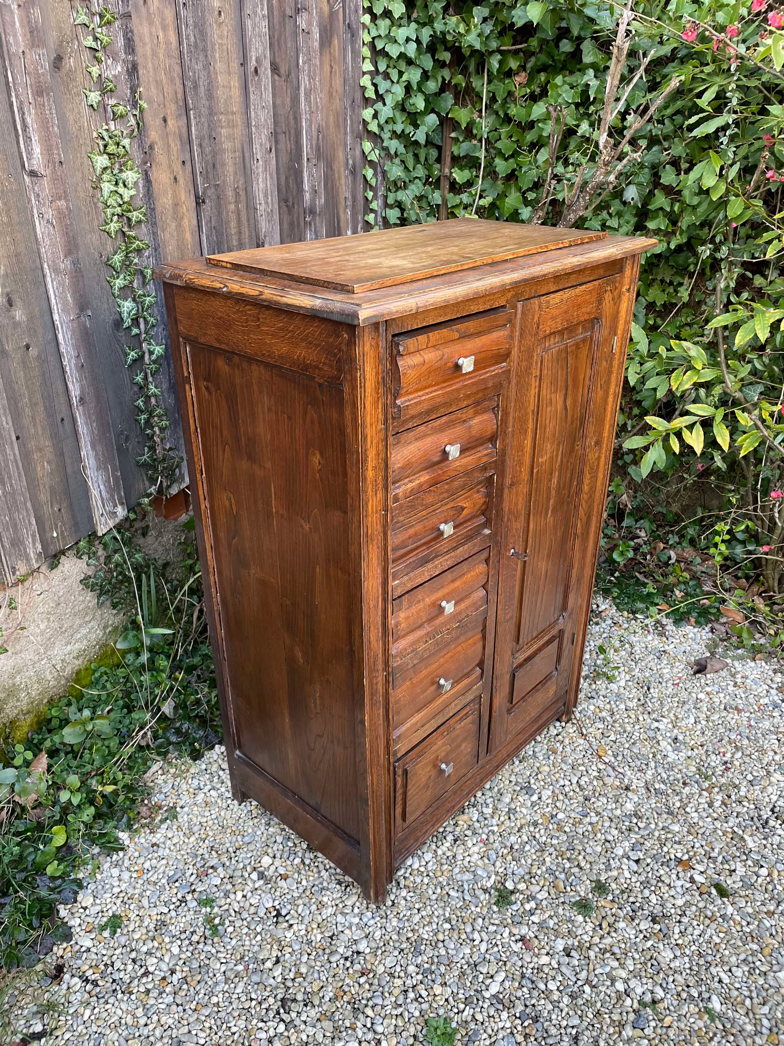 Meuble de rangement vintage