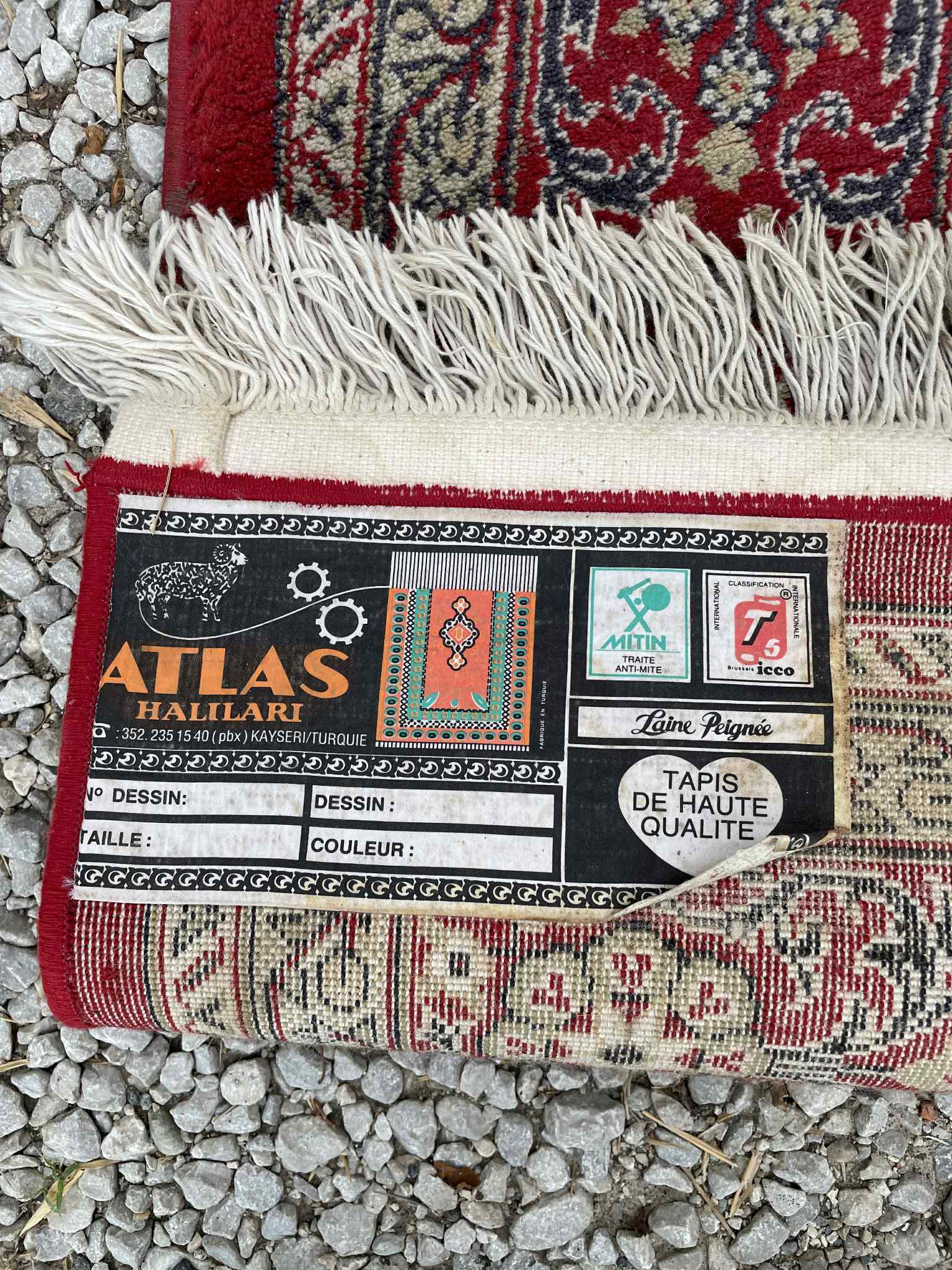 Très grand tapis oriental