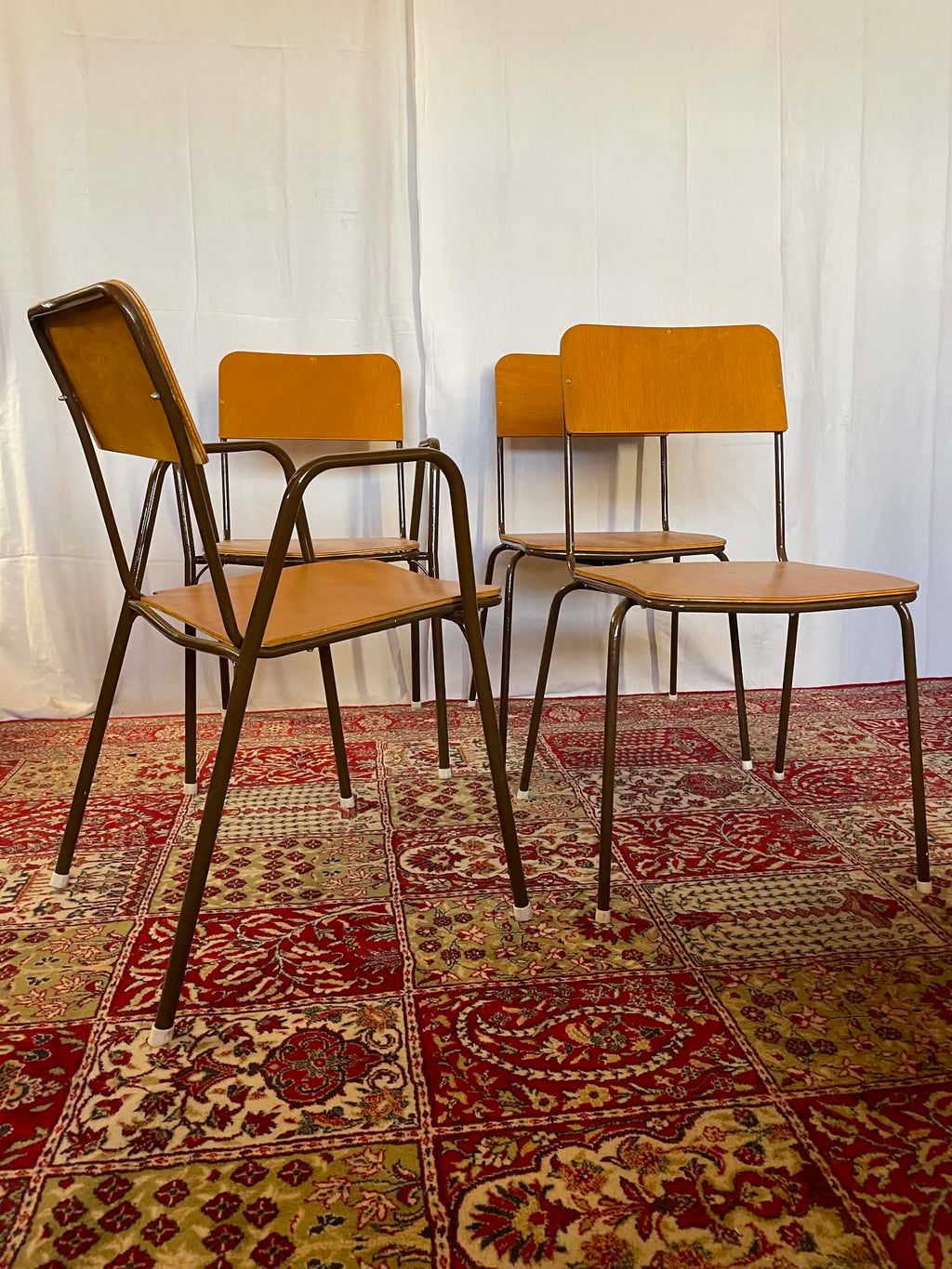 Ensemble de 2 chaises et 2 fauteuils d'école vintage – Bois et métal