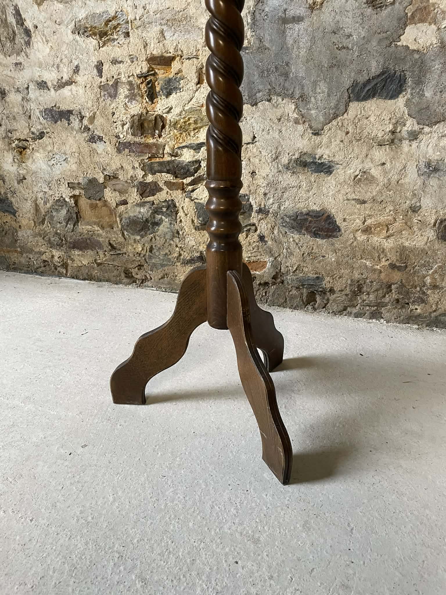 Porte-manteau ancien en bois tourné