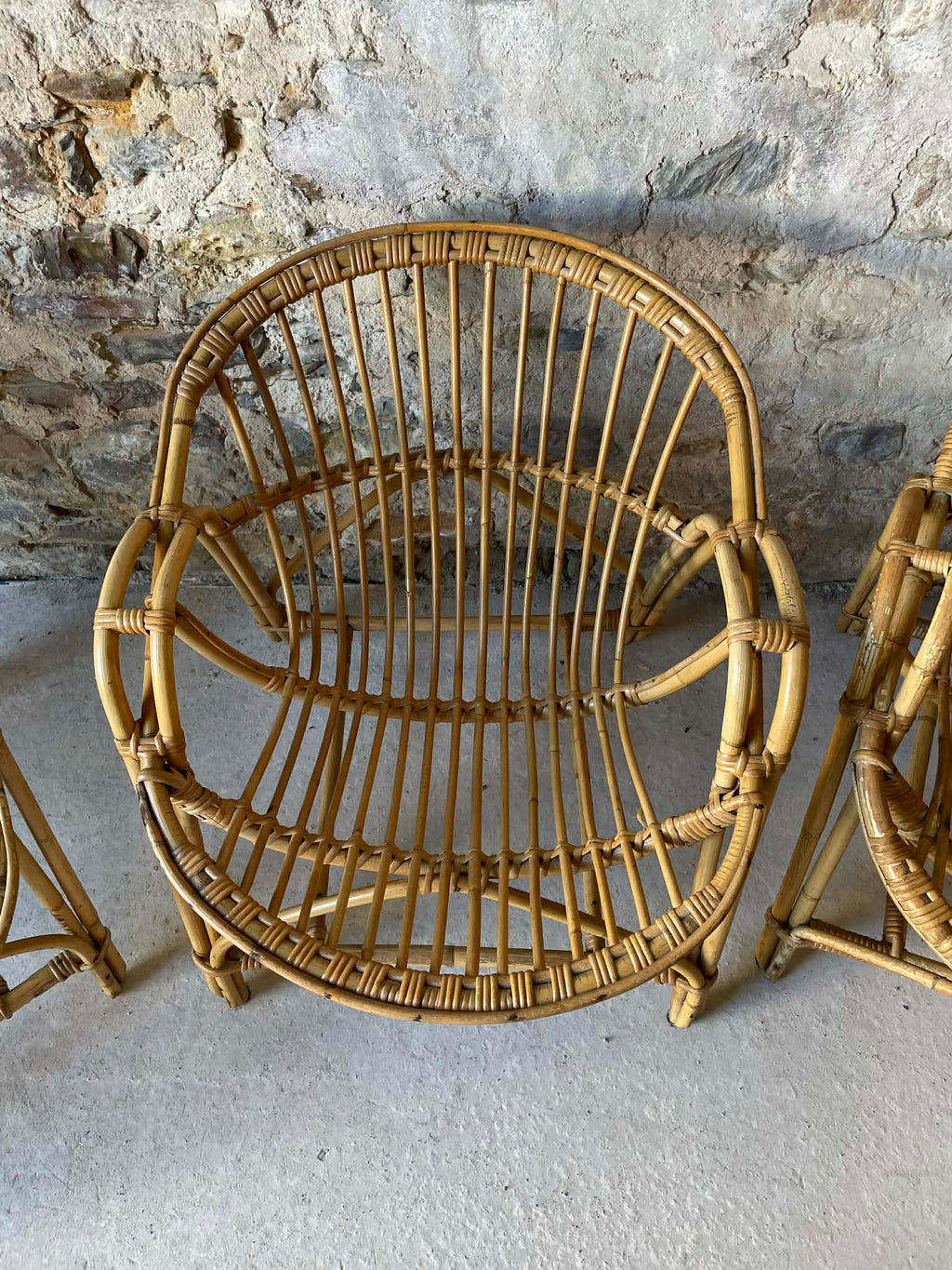 Fauteuil en osier vintage années 70