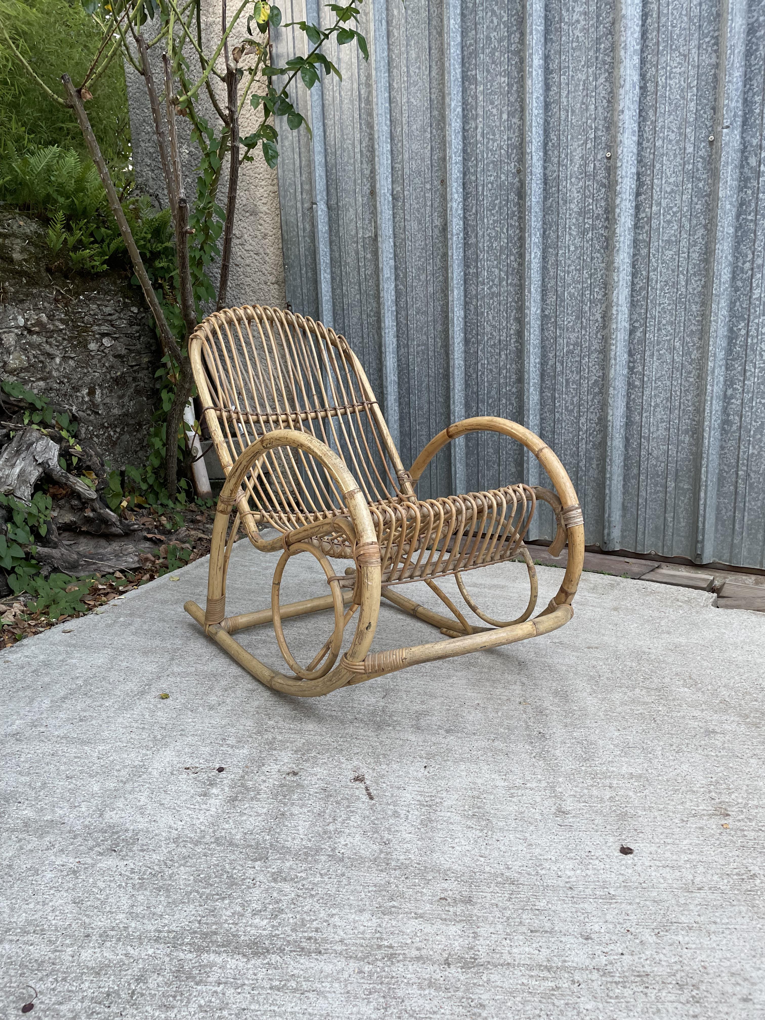 Rocking chair en rotin
