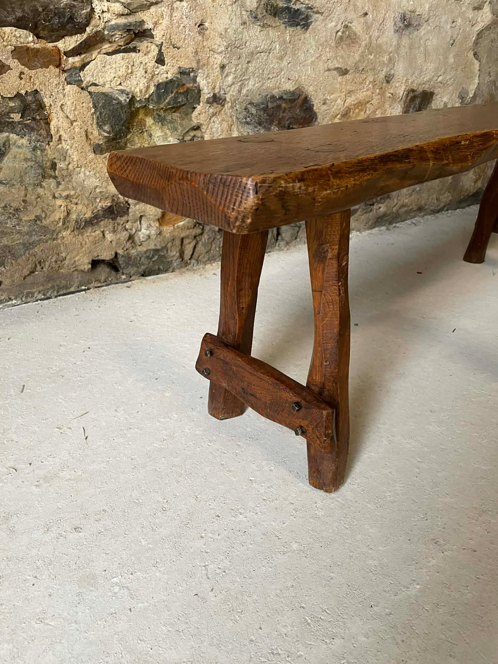 Lot de petits bancs rustiques en chêne massif