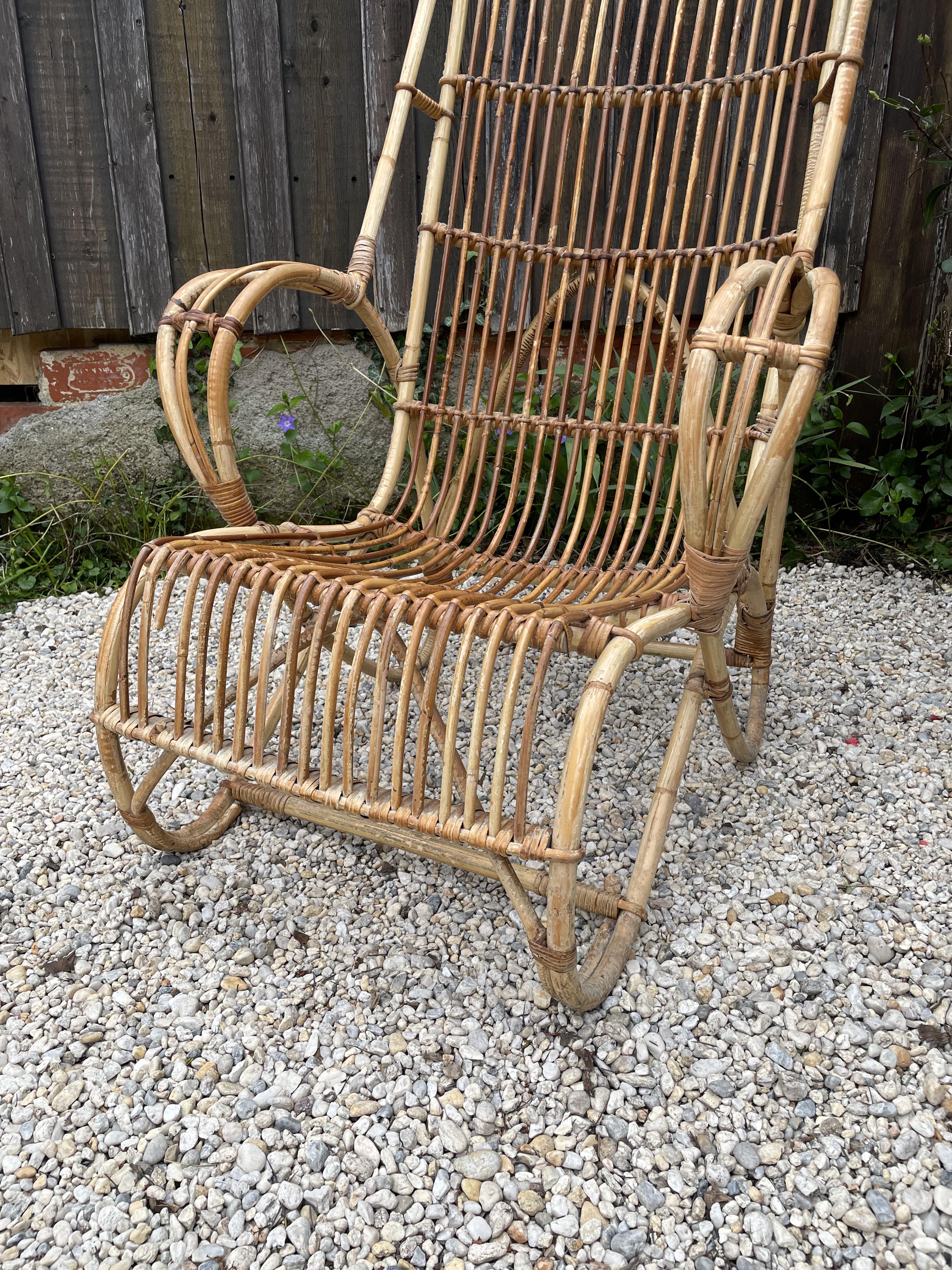 Grand fauteuil en rotin