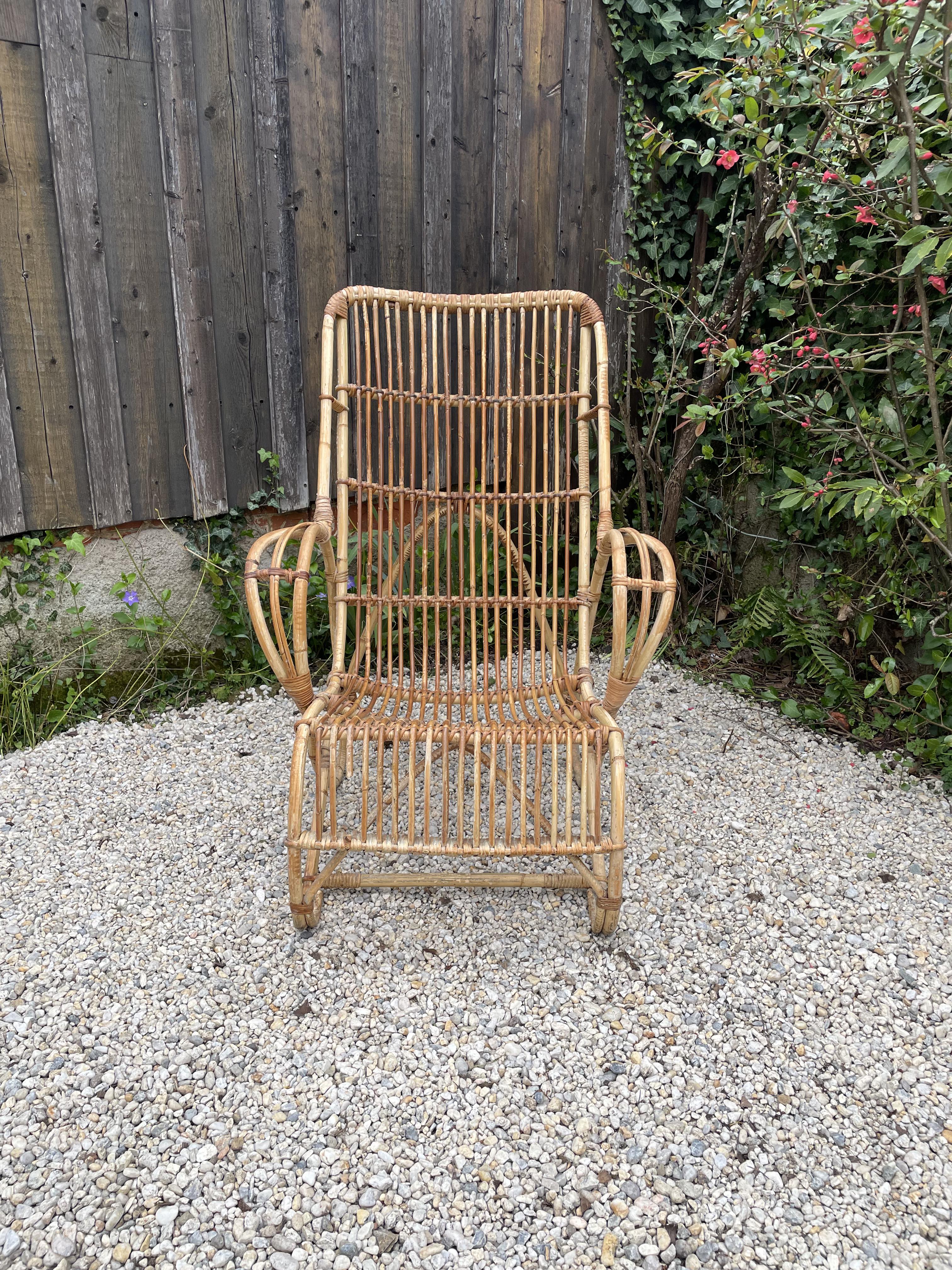 Grand fauteuil en rotin