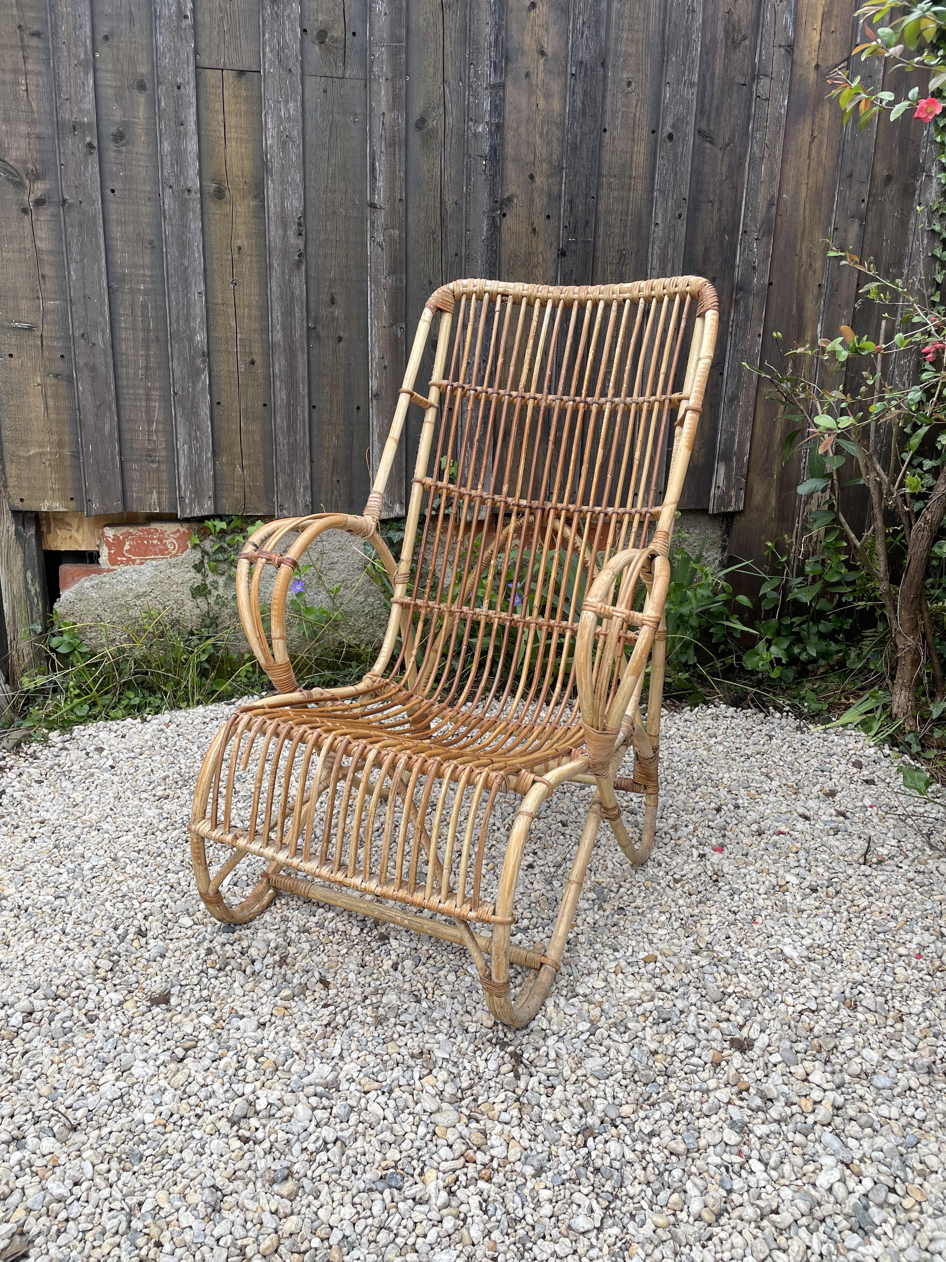 Grand fauteuil en rotin
