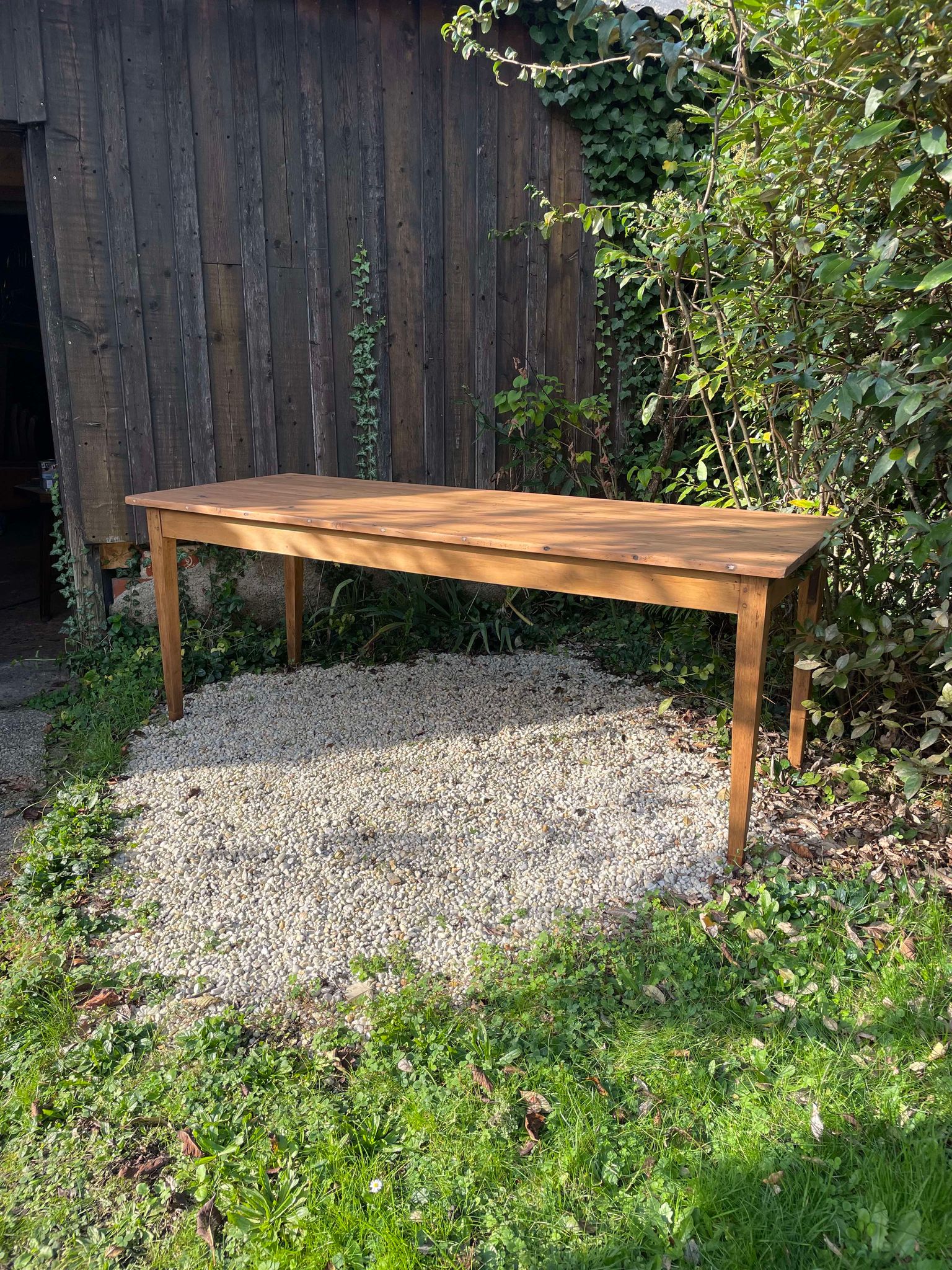 Grande table de ferme pieds fuseaux