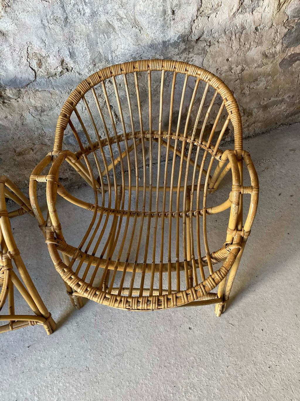 Fauteuil en osier vintage années 70