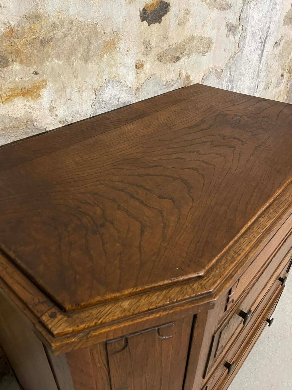 Commode en chêne massif 4 tiroirs style campagne chic