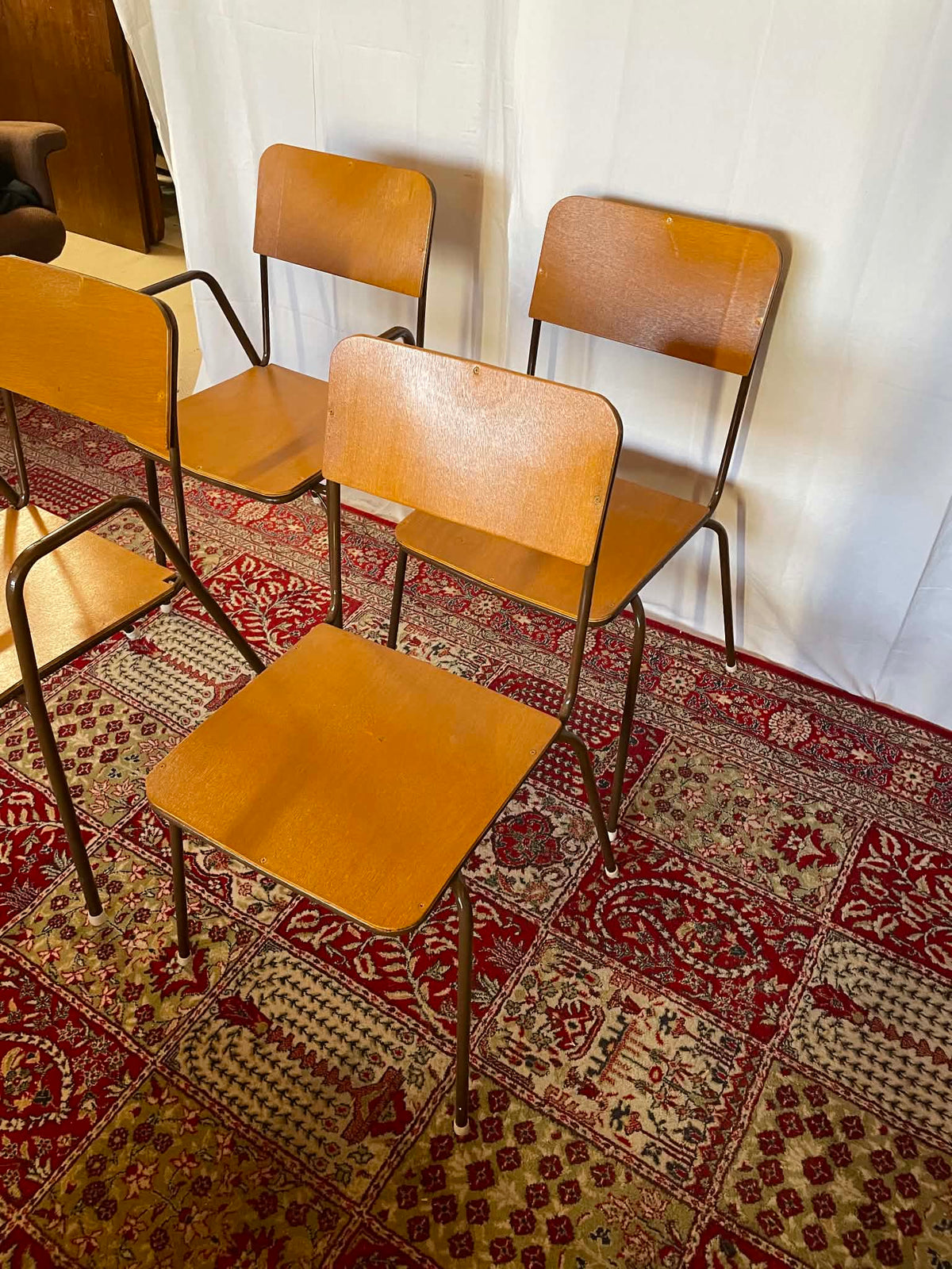Ensemble de 2 chaises et 2 fauteuils d'école vintage – Bois et métal