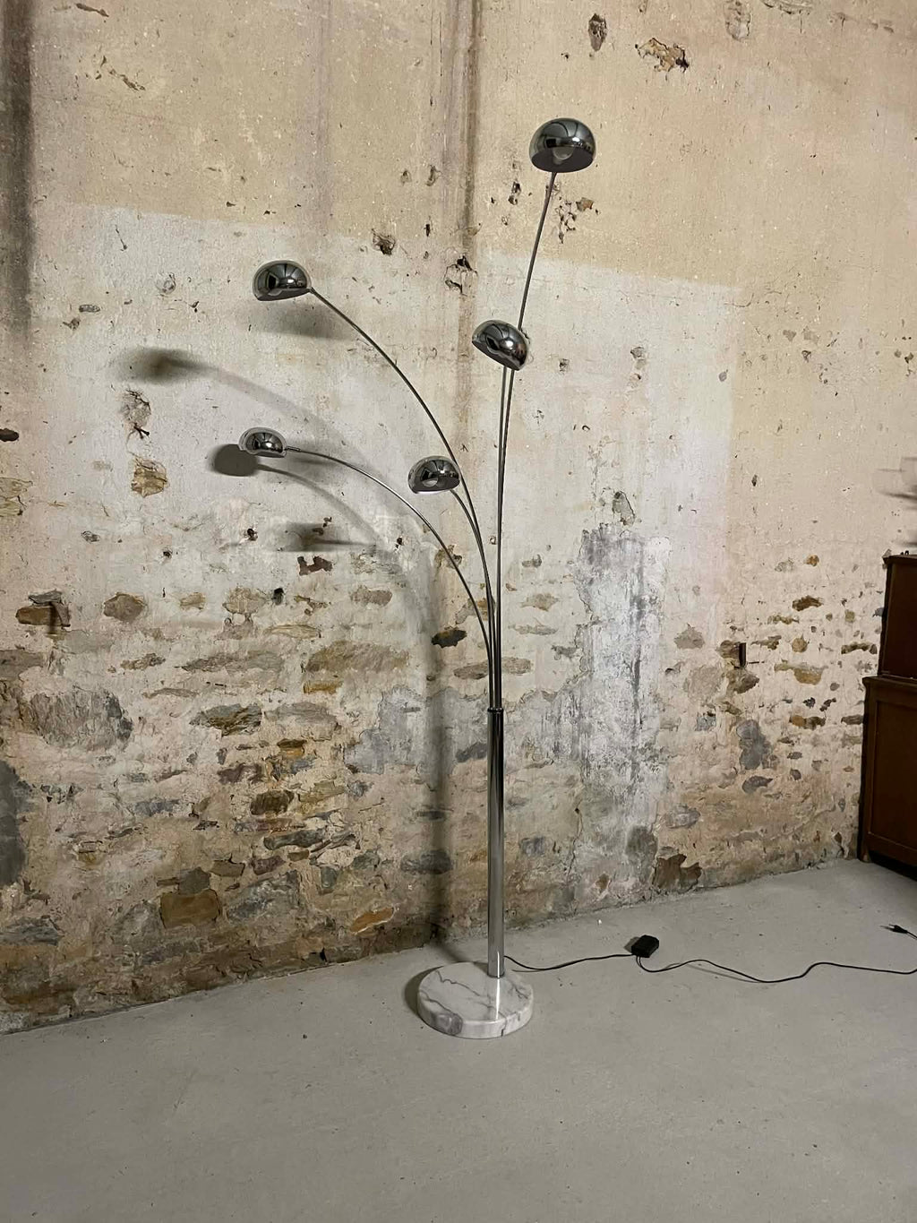 Lampadaire vintage arc chrome et marbre 5 branches années 70