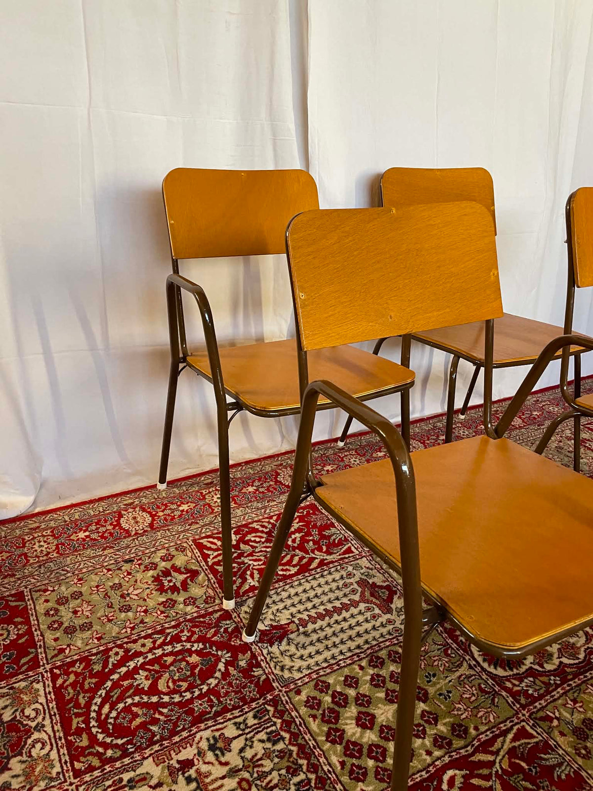 Ensemble de 2 chaises et 2 fauteuils d'école vintage – Bois et métal