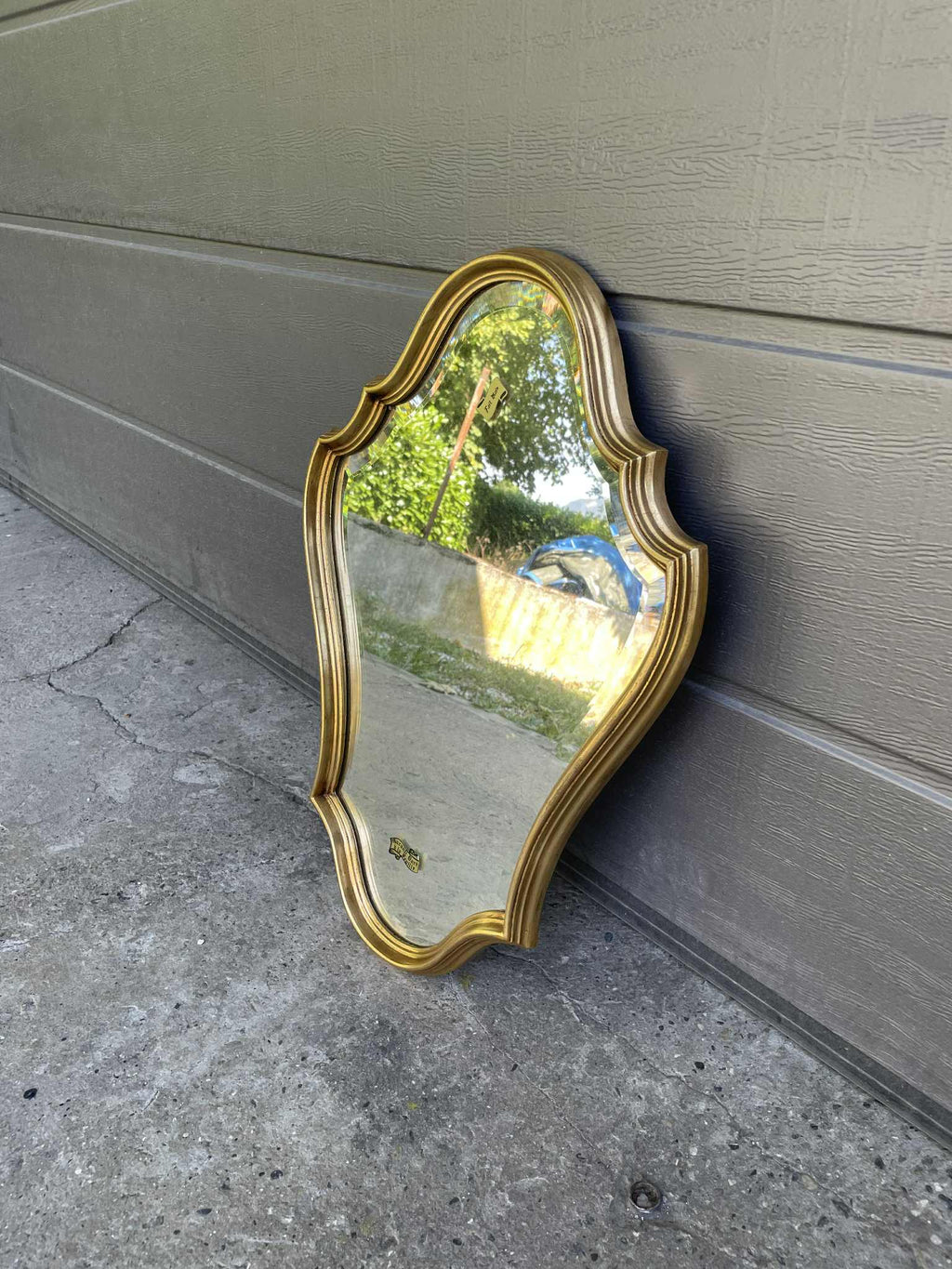 Miroir doré style Louis Philippe