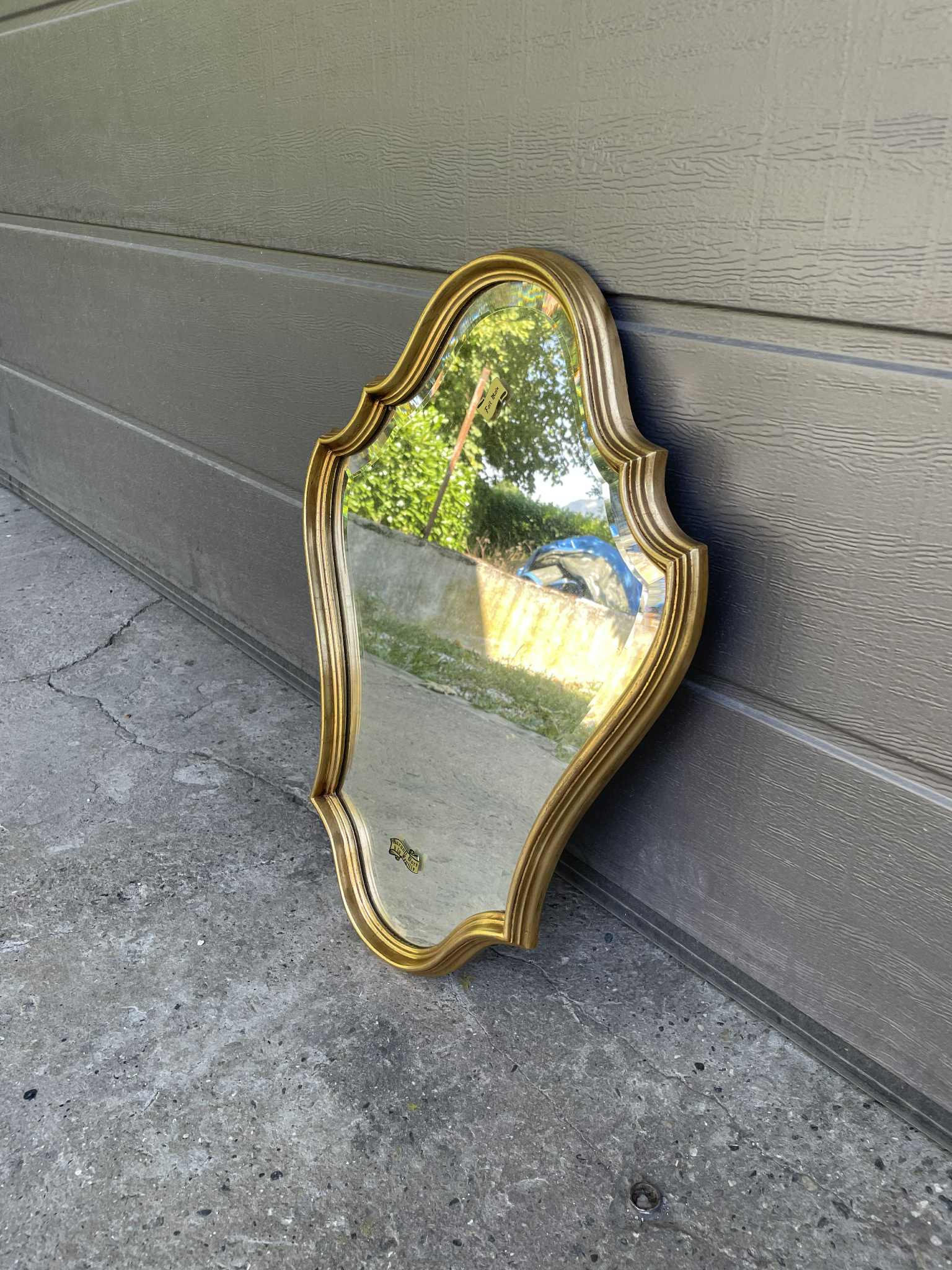 Miroir doré style Louis Philippe