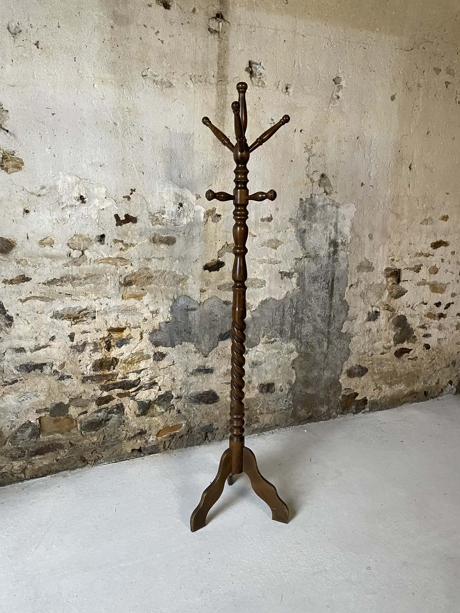 Porte-manteau ancien en bois tourné