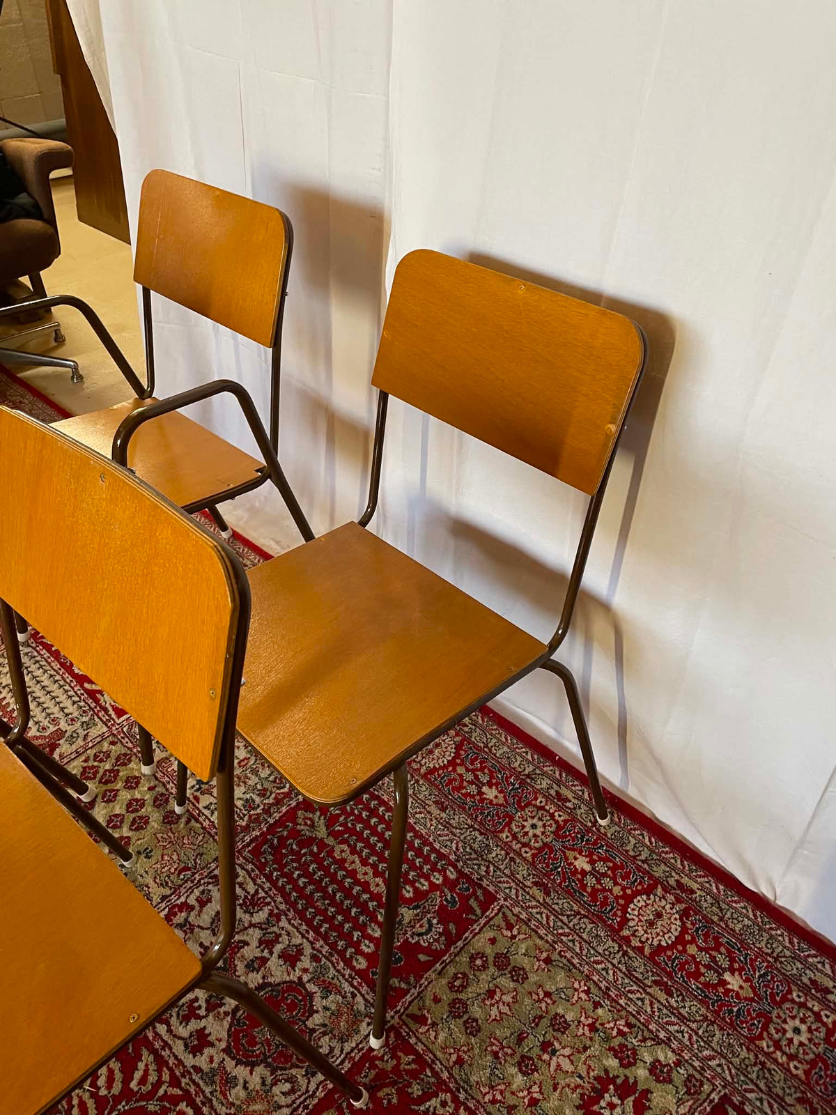 Ensemble de 2 chaises et 2 fauteuils d'école vintage – Bois et métal