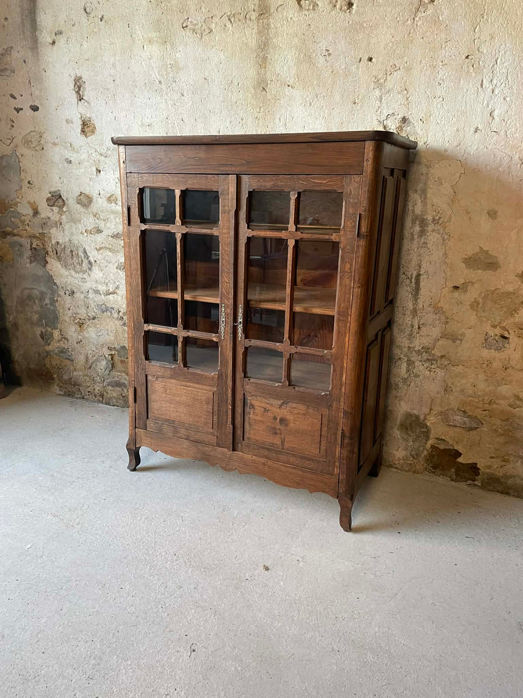 Vitrine ancienne en chêne