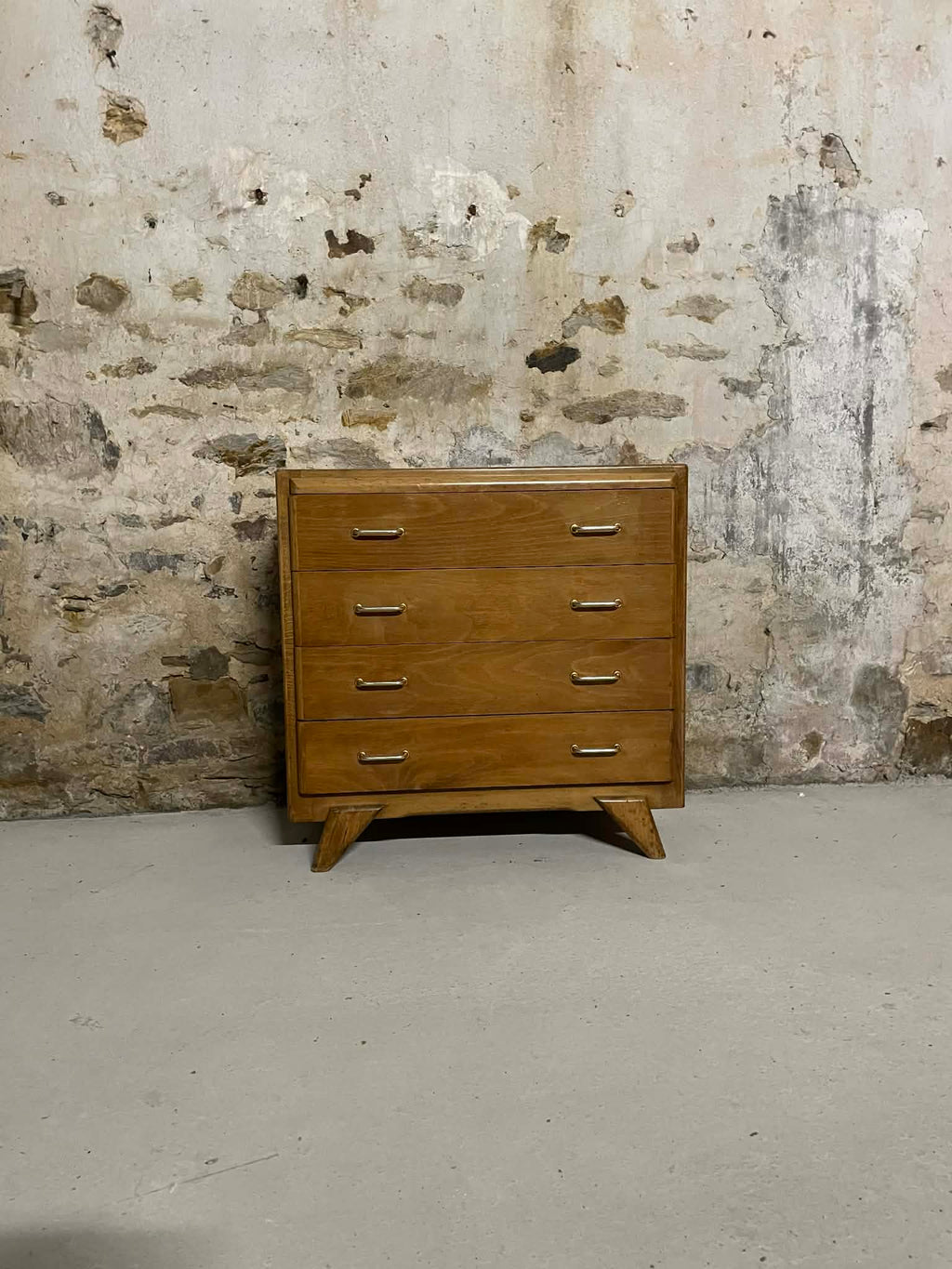 Commode vintage 4 tiroirs pieds compas