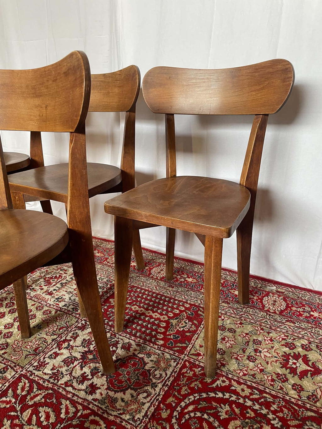 Lot de 5 chaises bistrot vintage en bois – Style Baumann