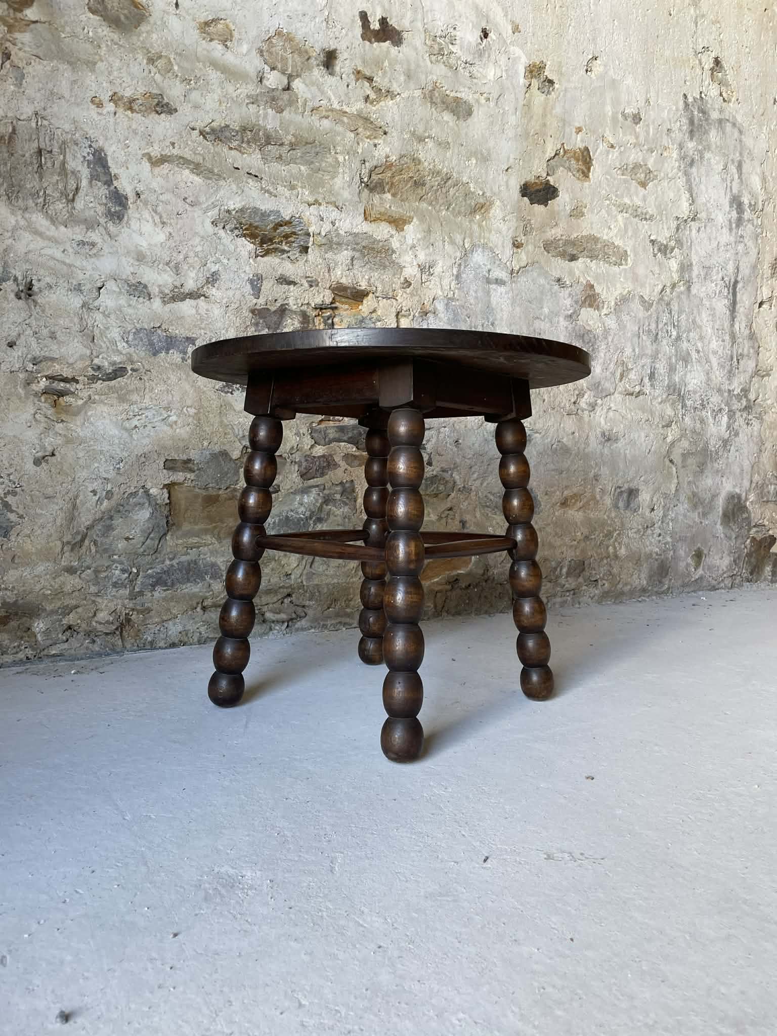 Table basse ronde en bois pieds tournés