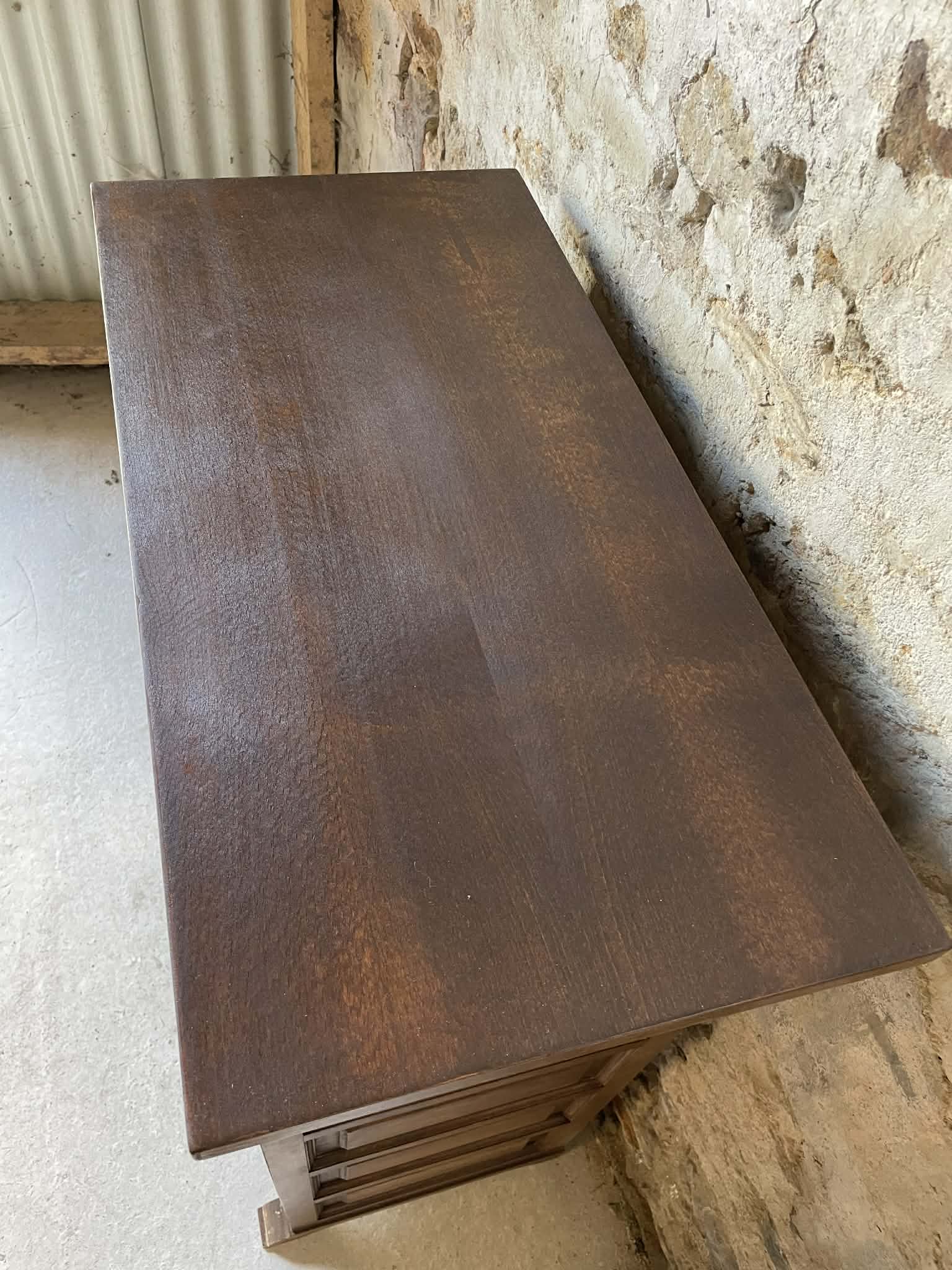 Commode écossaise en bois d’olivier – 6 tiroirs
