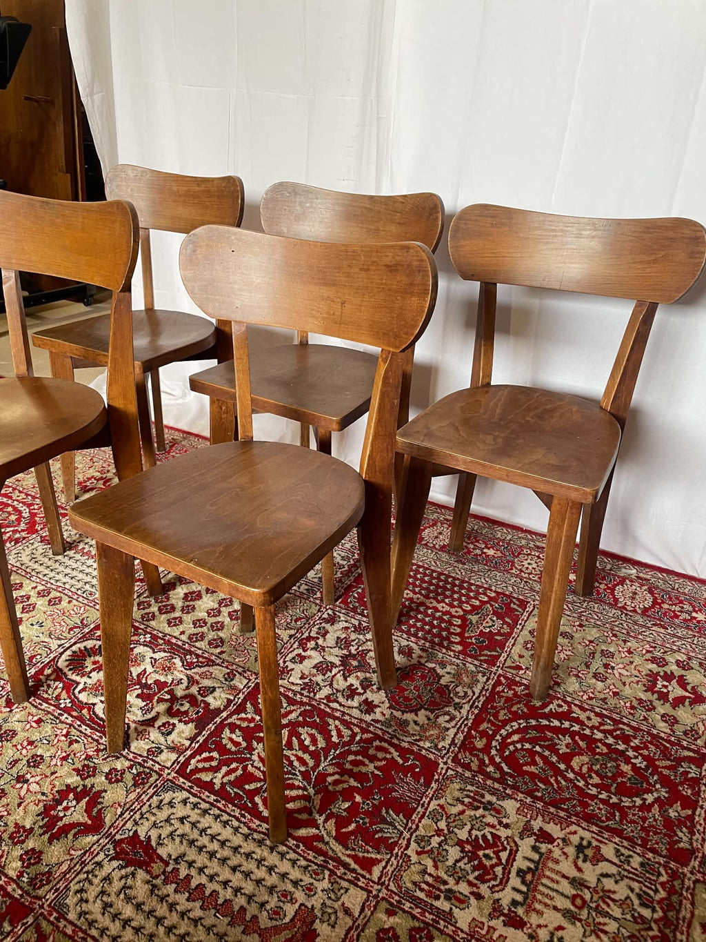 Lot de 5 chaises bistrot vintage en bois – Style Baumann